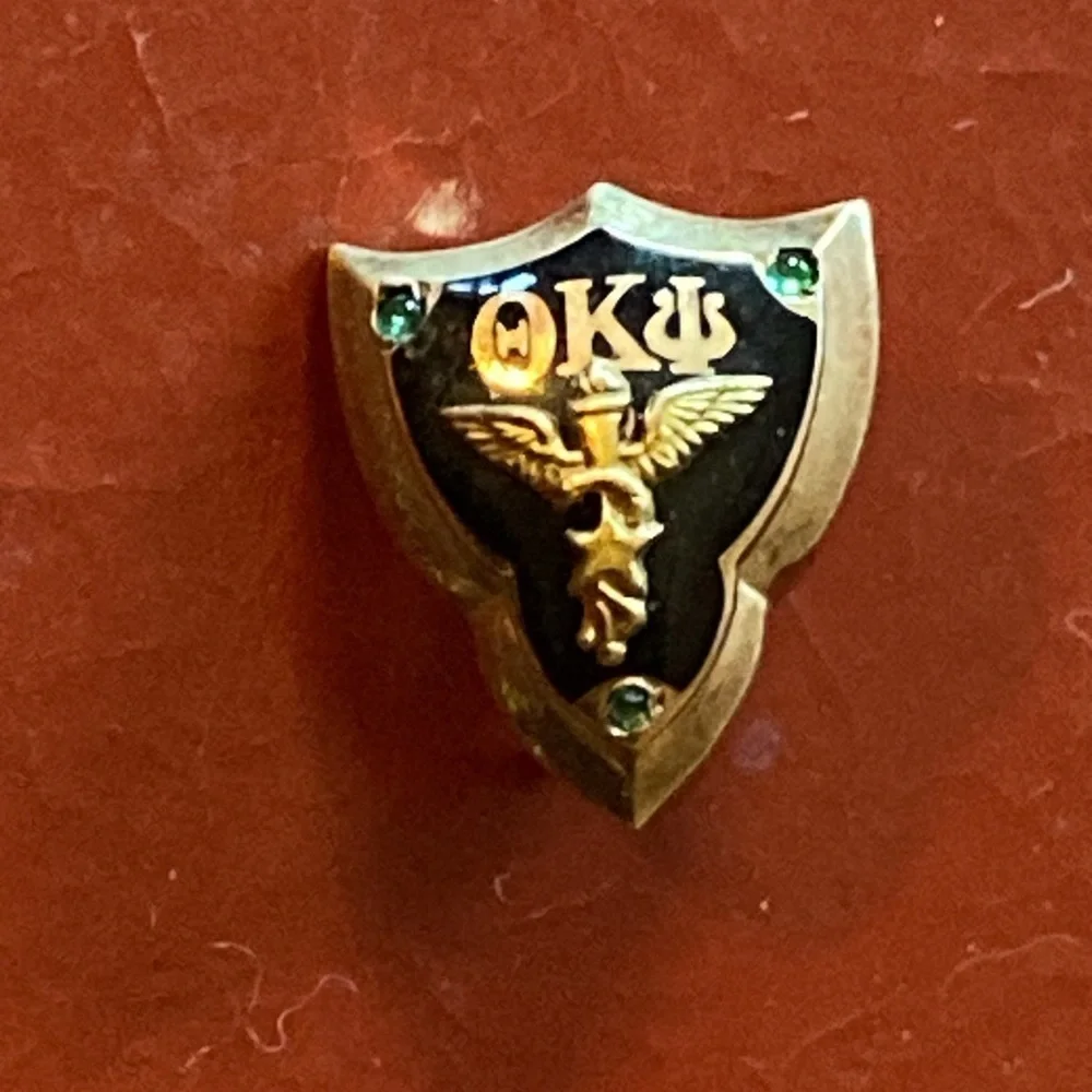 1947 antique vintage 10k Beta Kappa Phi fraternity pin set